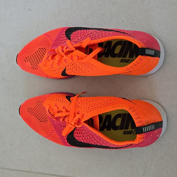 Nike Flynit Racers Pink Flash - Picture 3 of 7